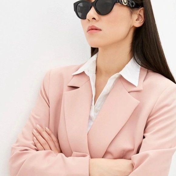 New Versace Black Acetate 52mm Sunglasses With Box